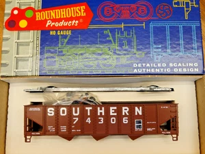 Roundhouse HO Scale 40' Southern 74306 Tri-Bay Rib Side Hopper Car Kit 1537 - Bild 1 von 3