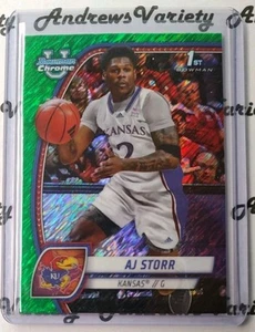 2024-25 Bowman University Chrome AJ Storr #4 Green Shimmer Refractor - Imagen 1 de 3