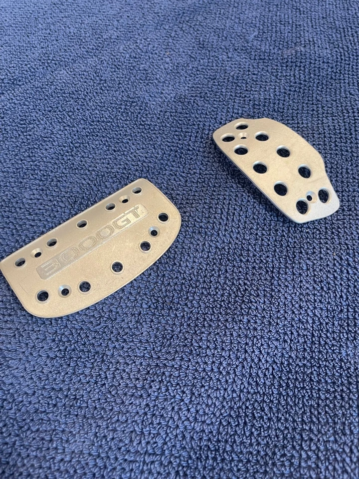 Cubierta de aluminio para pedal de freno/gas 2 piezas para Mitsubishi 3000GT 91-99 y Stealth Foto 1 de 1
