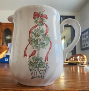 Callaway Ivy Holiday Creamer Pitcher (s) 12 oz. Corelle Stoneware White Green ! - Picture 1 of 16