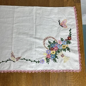 Kommode Schal Handarbeit Nadelspitze Blumenstrauß Schmetterlinge rosa Borte 37”X15” - Bild 1 von 7