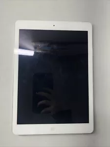 Apple Ipad Air A1475 - 16GB - 9.7in - Silver - READ - Works - Picture 1 of 5