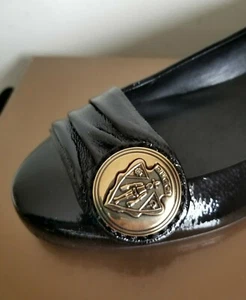 ZAPATOS PLANOS DE BALLET GUCCI HYSTERIA RAROS GG LOGOTIPO DORADO ESCUDO CHAROL UE 35 ME ENCANTAN - Imagen 1 de 8