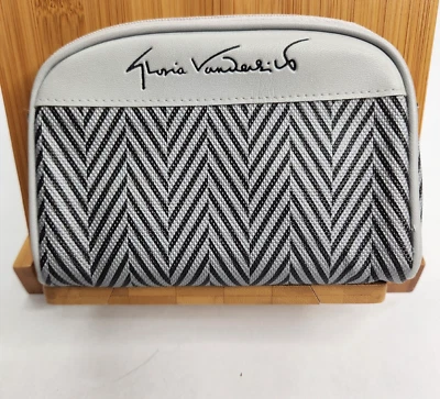 LIQUIDACIÓN De Colección Bolso de Mano Gloria Vanderbilt Cosméticos Chevron LEER Foto 1 de 4