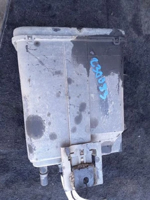 2004-2020 GMC Sierra 1500 Fuel Vapor Canister 12597567 - Image 1 of 4