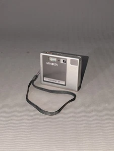 Minolta Dimage X Silver 2.0 MP 1.5" LCD 3x Optical Zoom Compact Digital Camera - Picture 1 of 9