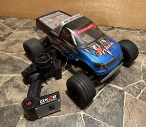 Brushless RC truck 1/10 scale - Picture 1 of 5