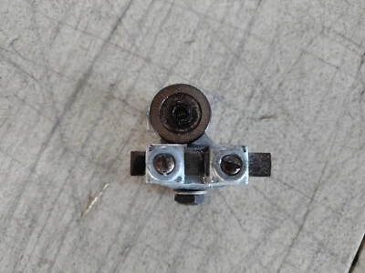 Sierra de cinta Delta Homecraft Milwaukee 10" conjunto de guía de hoja inferior inferior inferior HBS 712 Foto 1 de 4