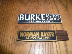 BURKE & BAKER Dealership Emblems Logo Tag Car Nameplate Dealer Plastic - Foto 1 di 2