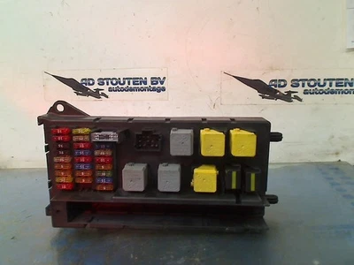 2011 Mercedes-Benz Sprinter 3.5t (906.63) FUSE BOX A9065454301 - Image 1 of 4