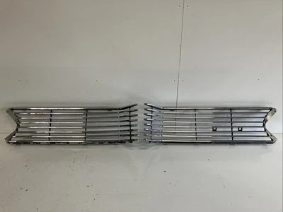 1962 Pontiac Bonneville Catalina Grille Grill 62 - Image 1 of 4