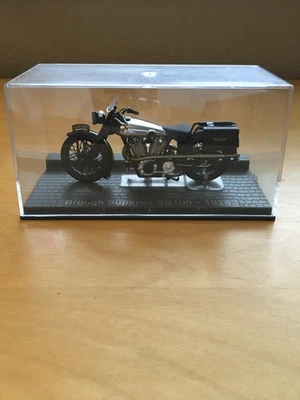 MOTO VINTAGE MUSEO IXO BROUGH SUPERIOR SS 100 1926 Foto 1 de 4