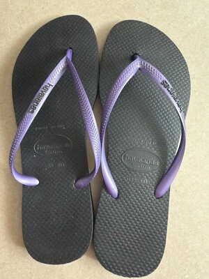 Havaianas Slim 人字拖黑色带紫色表带 39 - 40 二手 非常干净 — 第 1/4 张图片