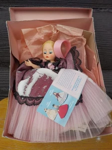Muñeca Madame Alexander Portrettes 1115 caja roseta y etiqueta de precio original I Magnin - Imagen 1 de 9