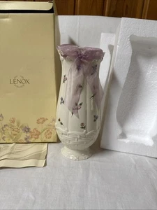 Lenox Posy Baskets Bulb Vase 9.25”Flowers Lattice w/Box & paperwork-Never Used - Picture 1 of 24