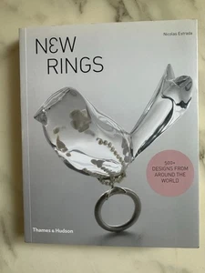 New Rings: 500+ Designs from Around the World  by Estrada, Nicolas Thames & Huds - Bild 1 von 4