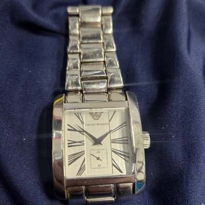 Emporio Armani 银色不锈钢石英表男士腕表全新电池 AR0182 — 第 1/4 张图片