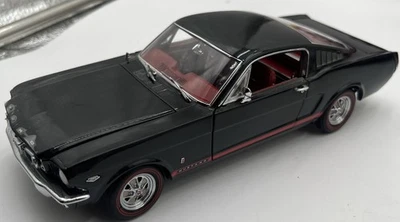 1965 Ford Mustang GT 2+2 Limited Edition Car #1268 Danbury Mint 1:24 Black Read - Image 1 of 4