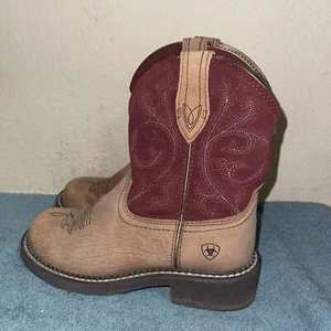 EUC Ariat Fatbaby Purple Leather Cowboy Western Boots Sz 7 B FREE SHIPPING - Picture 1 of 8