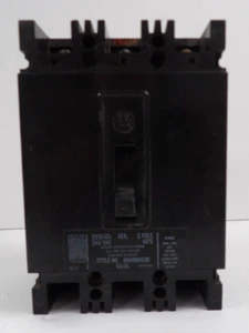 W-H EB3040L 40A 240V, 3 POLIG, LASCHEN OBEN & UNTEN, GEBRAUCHT - Bild 1 von 4