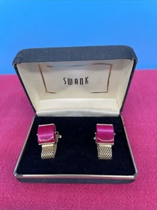 Swank Cuff Links Red Acrylic Rectangles Wraparound Mesh Watchband Vintage - Picture 1 of 5