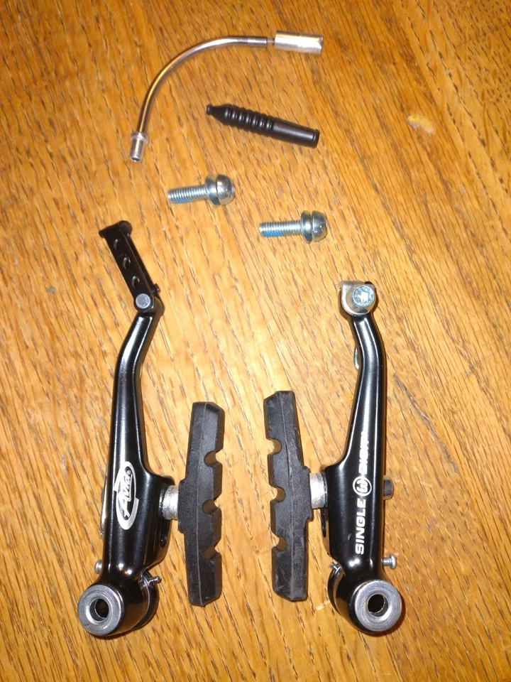 Avid Single Digit 3 (SD3) Bicycle V-Brake set with Pads - Image 1 of 1