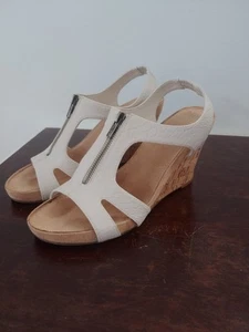 Aerosoles Plushlow Women's Zip High Heel Sandals White Faux Leather Size 9.5 - Picture 1 of 7