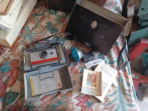 Vintage Polaroid Automatic 104 Instant Film Land Camera with protective case - Picture 1 of 6