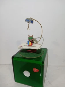 Vintage Enesco Music Box Mice N Dice Casino Coin Op The Entertainer Dealer Works - Picture 1 of 24