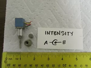 Tektronix 2215A 2200-Series Oscilloscope INTENSITY A-B Pot And Knob Set - Picture 1 of 1