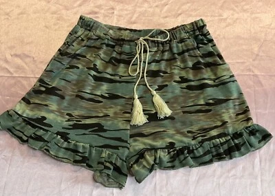 NWT Womens Camo Shorts in Size Medium - Image 1 of 2