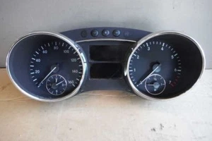 07 MERCEDES R350 R500 SPEEDOMETER CLUSTER 2515408047 - Picture 1 of 8