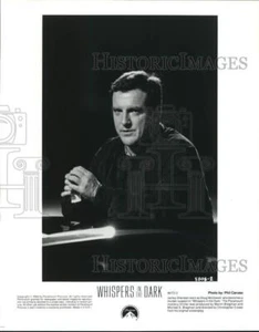 Foto de prensa 1992 Jamey Sheridan en una escena de "Susurros en la oscuridad". - Imagen 1 de 2