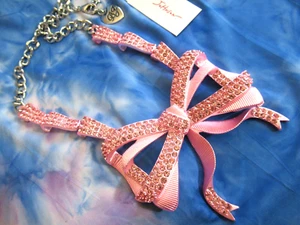 BETSEY JOHNSON Authentic Pink Crystal Bow Statement Necklace NWT - Picture 1 of 5