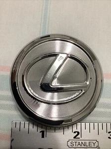 Lexus ES300,ES330,GS300,GS430 RX350 RX330 8841 PPE+PS OEM Chrome Center Cap - Picture 1 of 3