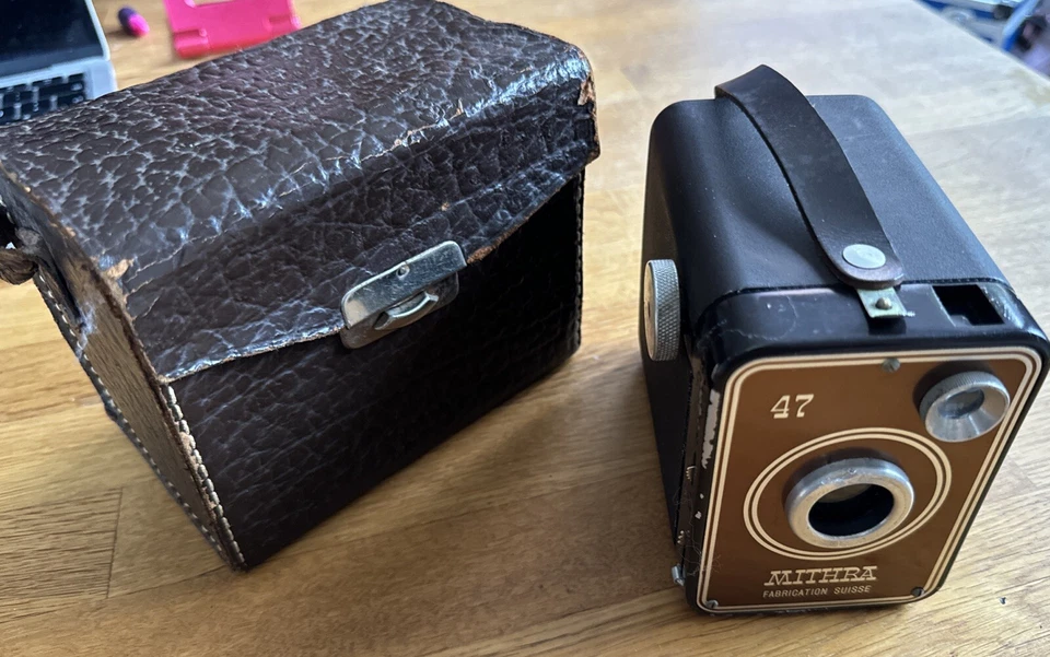 AGFA MITHRA 47 - Seltenes Modell von AGFA Suisse - Schweiz 1947 - Funktioniert - Bild 1 von 4