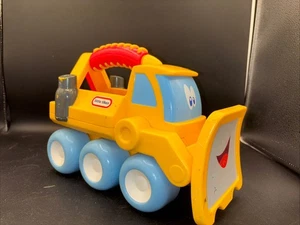 Bulldozer amarillo polvoriento (camión con mango Little Tikes) (camión para niños pequeños) - Imagen 1 de 8