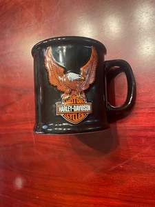 2002 Harley Davidson Logo Mug Black Orange Raised Eagle - Picture 1 of 5