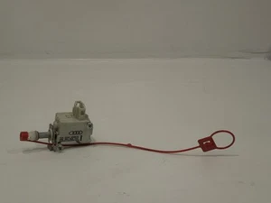 Audi A2 8Z Fuel Flap Door Release Solenoid Motor With Release Cable 4E0862150 - Picture 1 of 14
