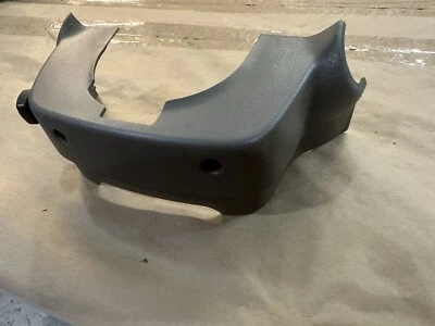 05-07 INFINITI G35 COUPE НИЖНИЙ ОБОДОК КРЫШКИ КОЖУХА РУЛЕВОГО КОЛЕСА OEM - Изображение 1 из 4