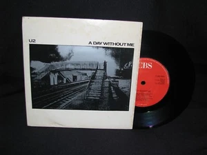 U2 " A Day Without Me / Things to Make And Do " . Irish Pressing - Picture 1 of 2