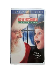 Vintage Miracle on 34th Street (VHS 1995) Clamshell Case - Picture 1 of 8