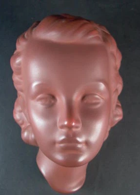 Goldscheider Wandmaske - Entwurf Adolf Pritschl - Image 1 of 4