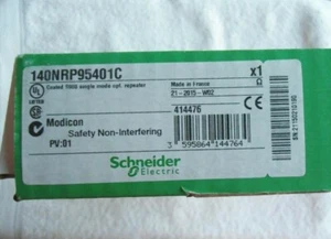 Repetidor monomodo FS Schneider Electric S908 140NRP95401C SELLADO - Imagen 1 de 2