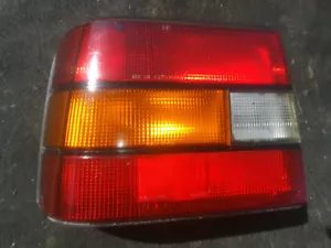 Chevrolet Spectrum 1985 1986 conjunto de luces traseras izquierda Usado - Imagen 1 de 5