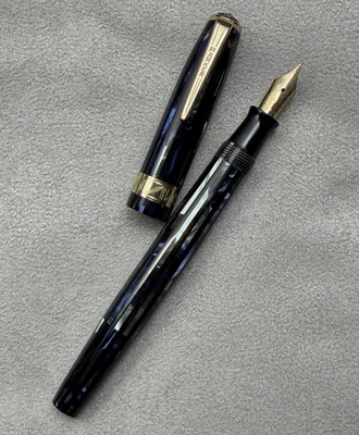 PARKER DUOFOLD VACUMATIC FOUNTAIN PEN 1942, NEAR MINT, PRICE STICKER GLUE - Image 1 of 4