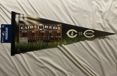 2022 Field Of Dreams Pennant Chicago Cubs Cincinnati Reds Cover