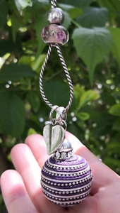 Fantasie Halskette mit Anhänger Charms Kugel und Herz Metall versilbert Guter Zustand - Bild 1 von 6