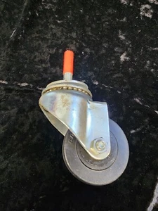 STERIS 1.5" SWIVEL CASTER P056397135 BRAND NEW - Picture 1 of 3