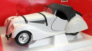 Polistil 1/16 Scale 01686 BMW 328 White Convertible / Roof up - Picture 1 of 3